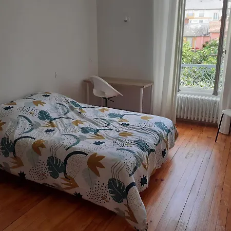 La Maison Np Panzió Tarbes