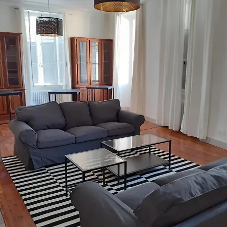La Maison Np Bed & Breakfast Tarbes